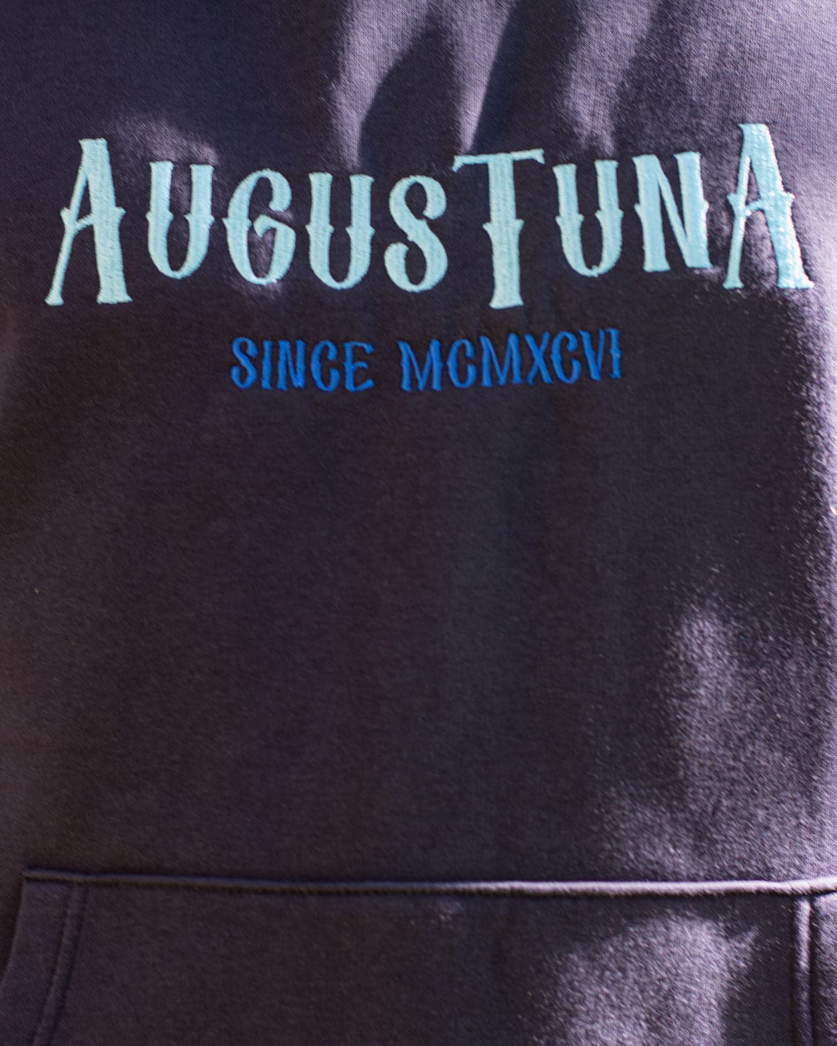 Hoodie Azul-Noite — fotografia 3