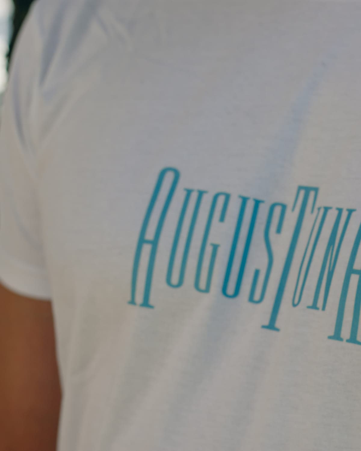 T-Shirt Branca — fotografia 4